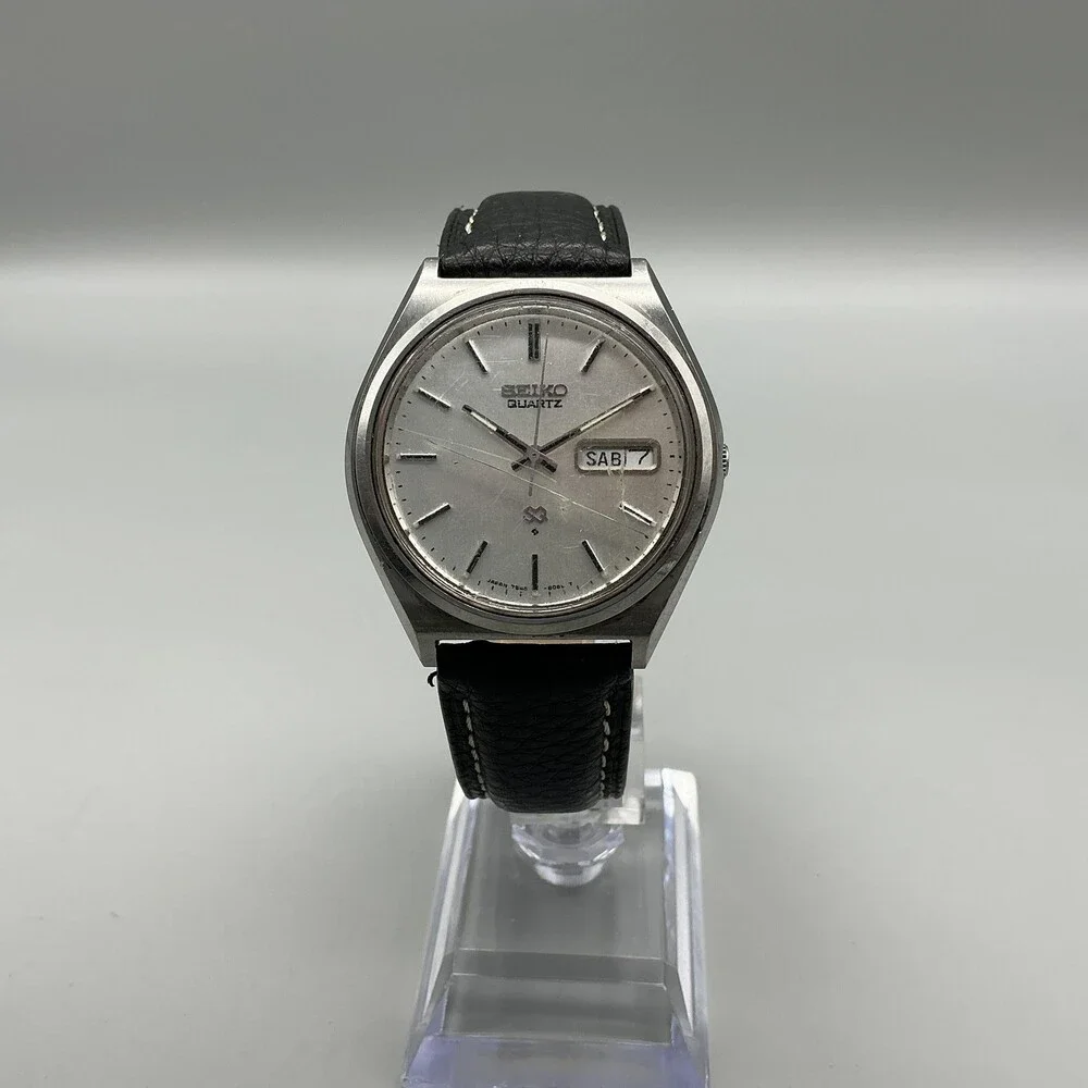 Vintage Seiko Quartz Mens Watch 37mm Date 7123-8239 Cracked Crystal New Battery